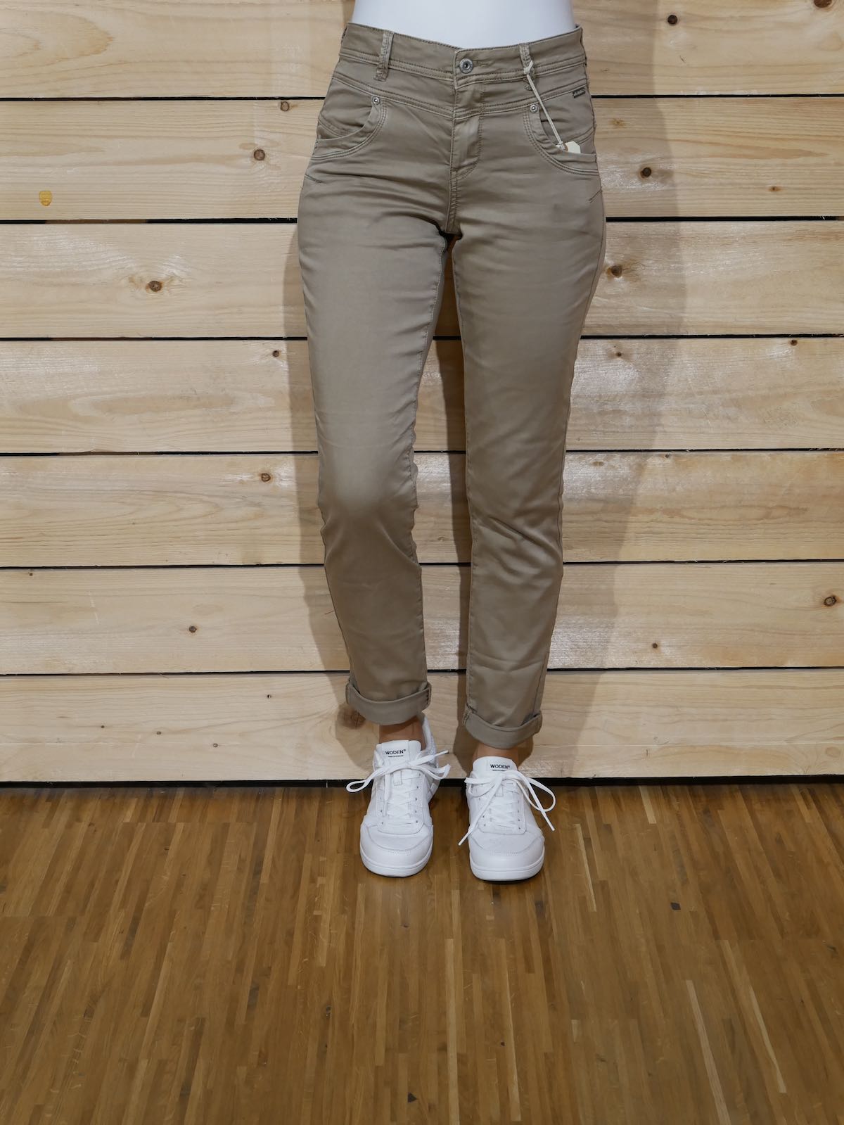 Red Button Hose Relax Jog Colour - latte