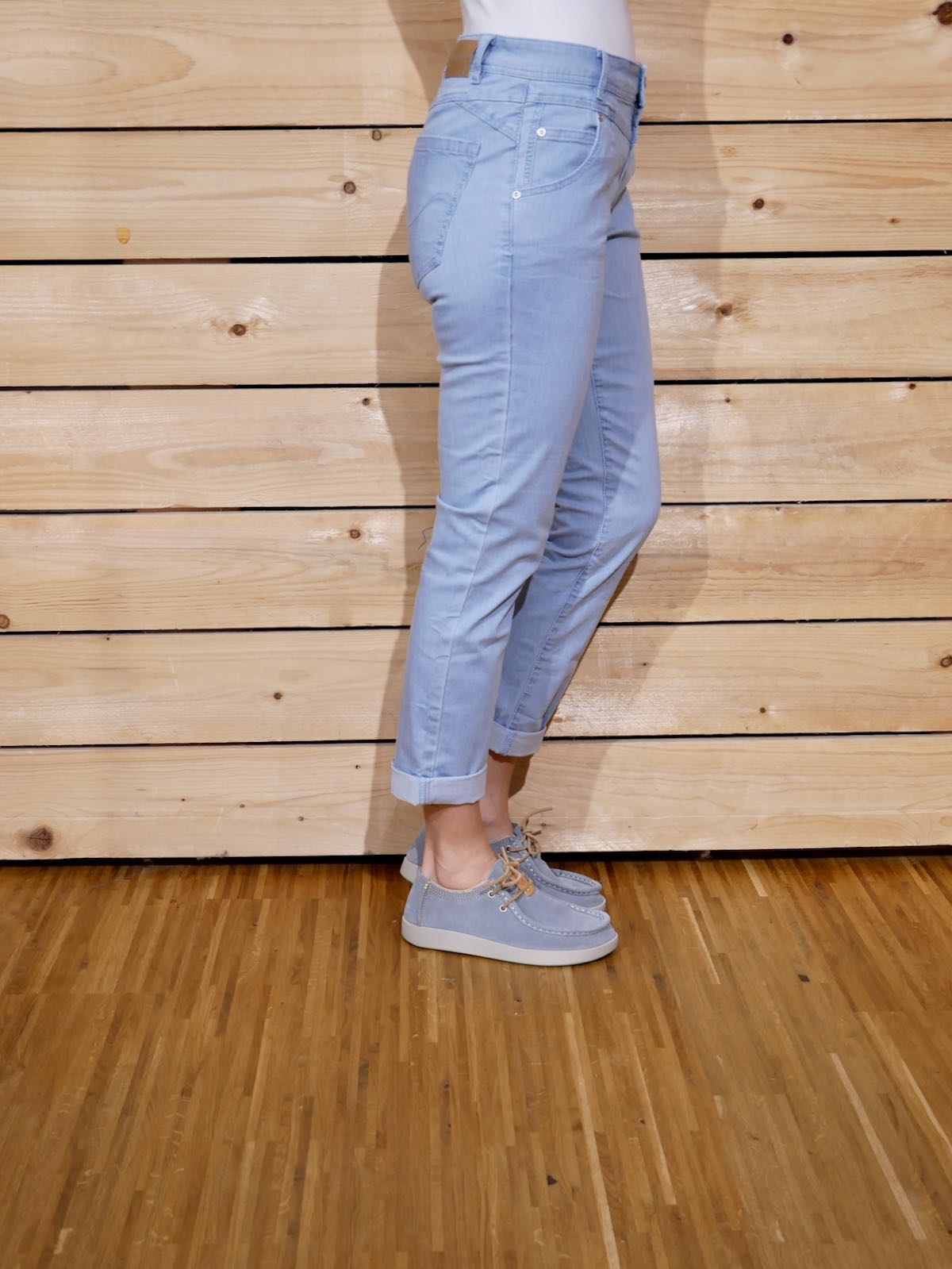 Red Button Hose Jani Fancy Chambray- bleach blue – Bild 4